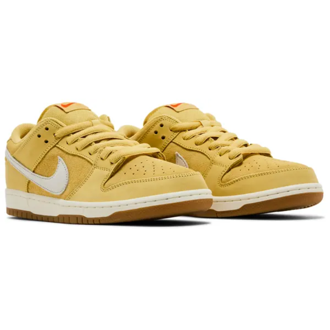 Nike SB Dunk Low Saturn Gold